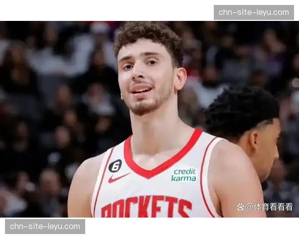 火箭申京轴心战术局限 过度依赖单一策应点制约进攻体系多元发展